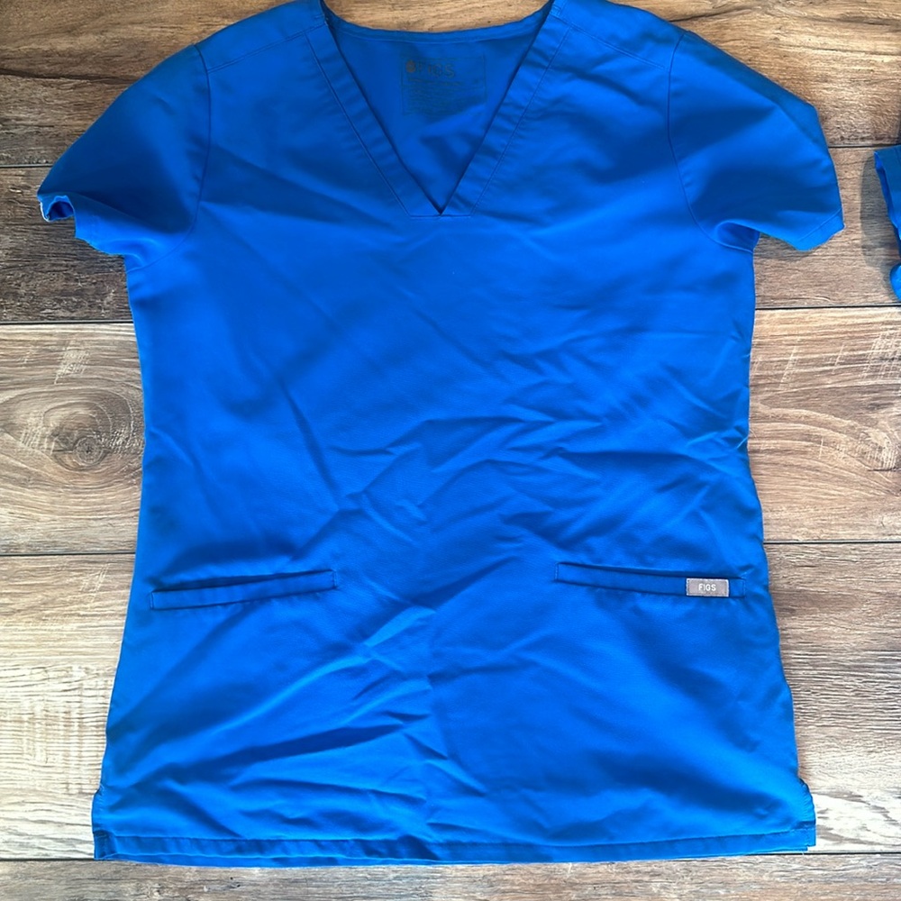 Figs Casma Three-Pocket Scrub Top